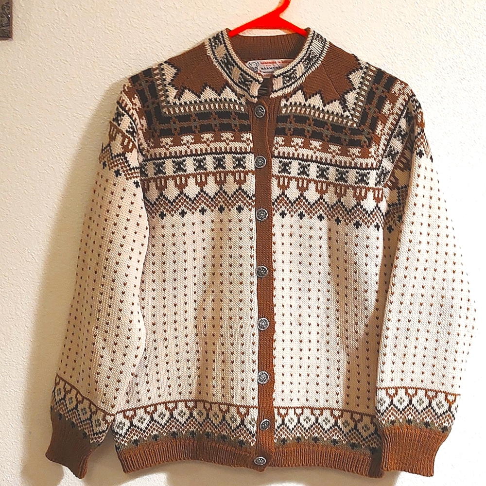 Vintage Norwegian knit sweater